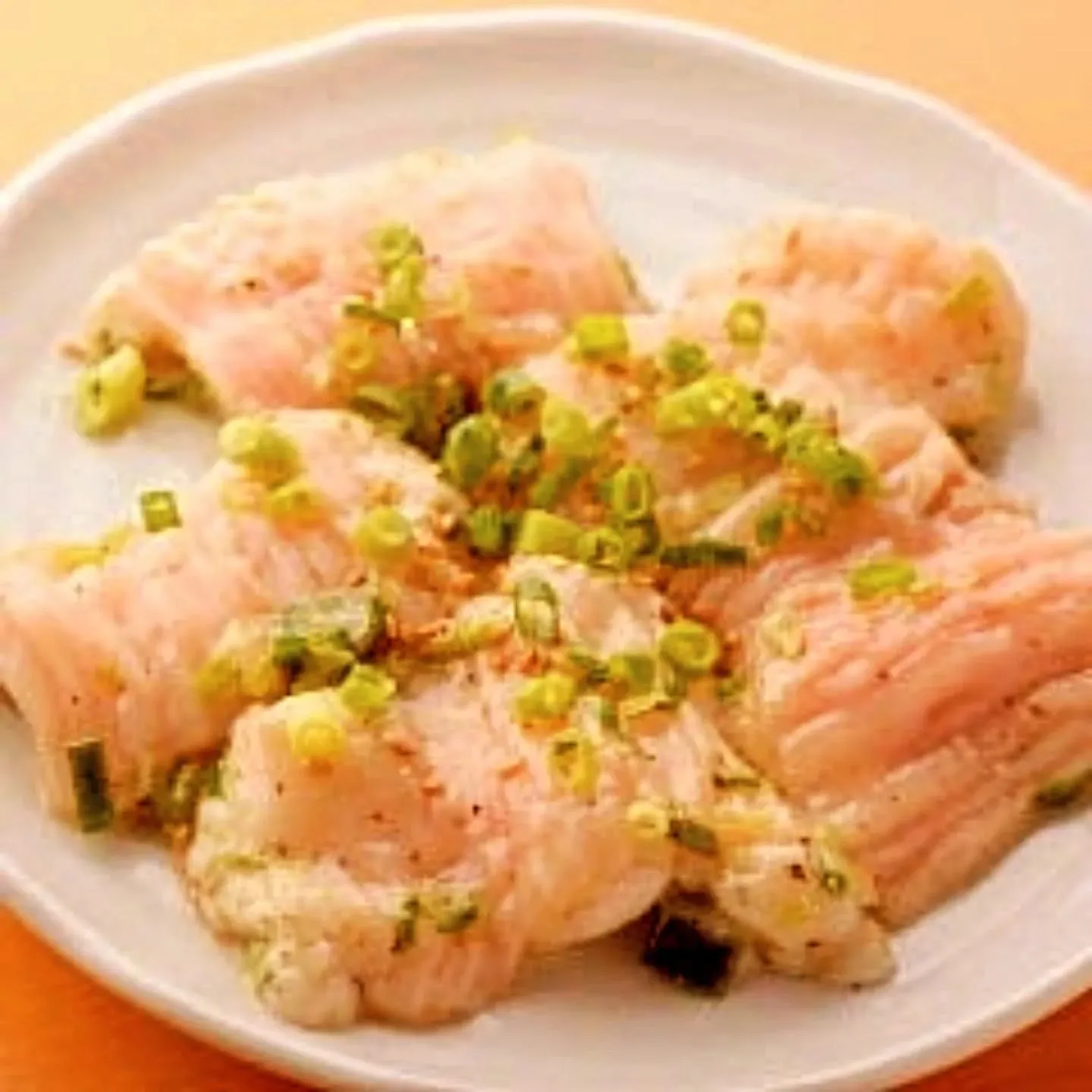 本日のオススメメニューは、絶品の牛サガリと上タン塩に加え、手...